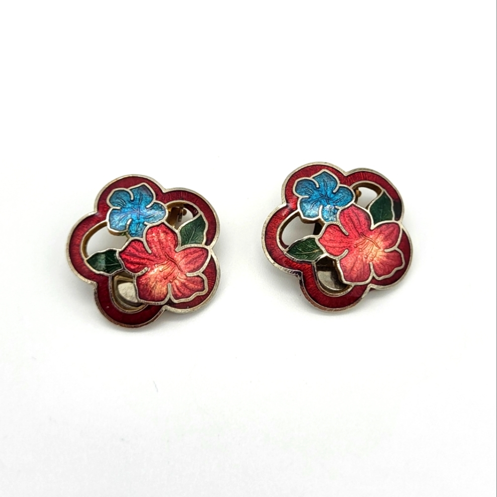 Vintage clip on flower earrings